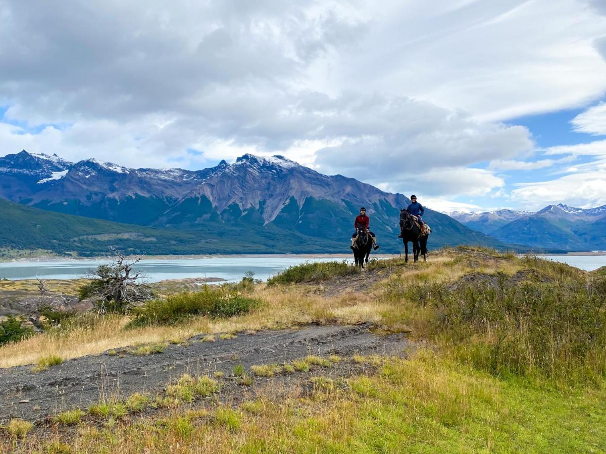 Estancia Nibepo Aike Colonia Francisco Perito Moreno Exterior photo